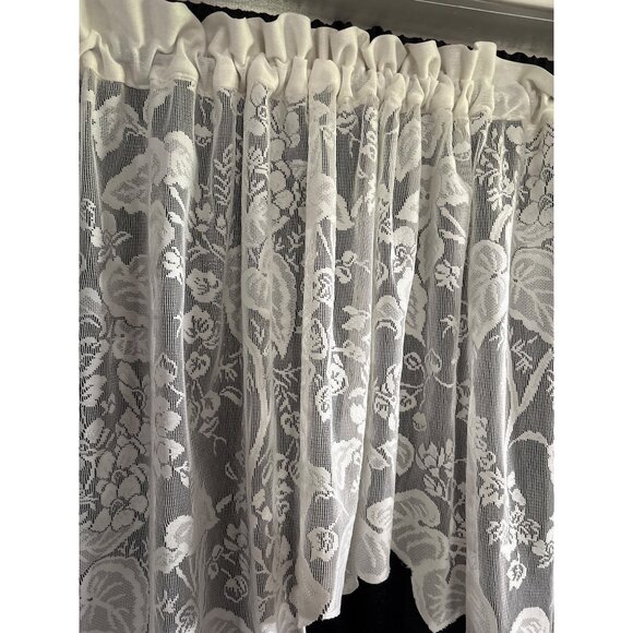 Martha Stewart Everyday Lace Swag Valance Cream Curtain 37"L x 80"W - Picture 8 of 10